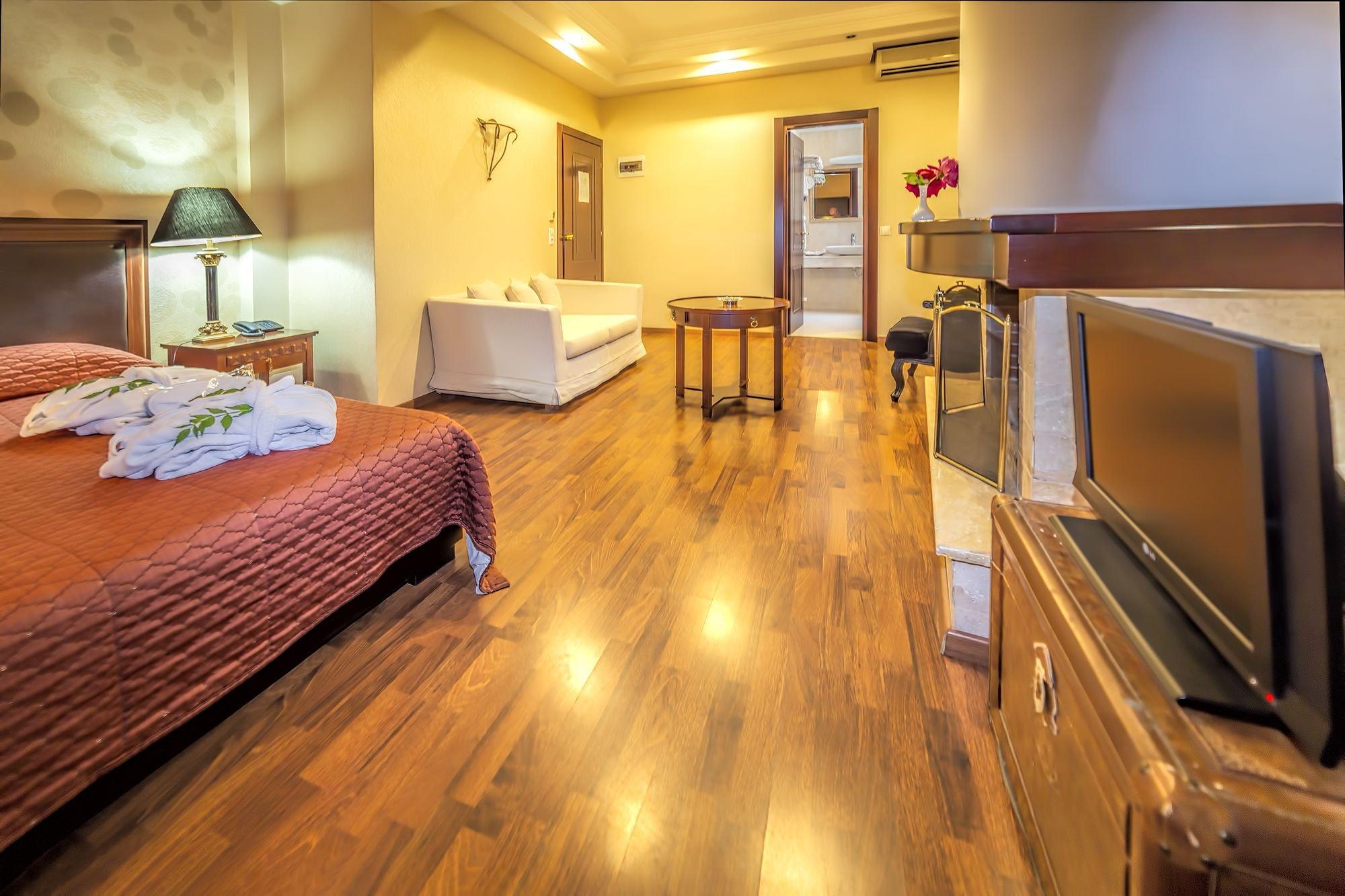 Olympus Mediterranean Boutique Hotel Litochoro Exterior photo