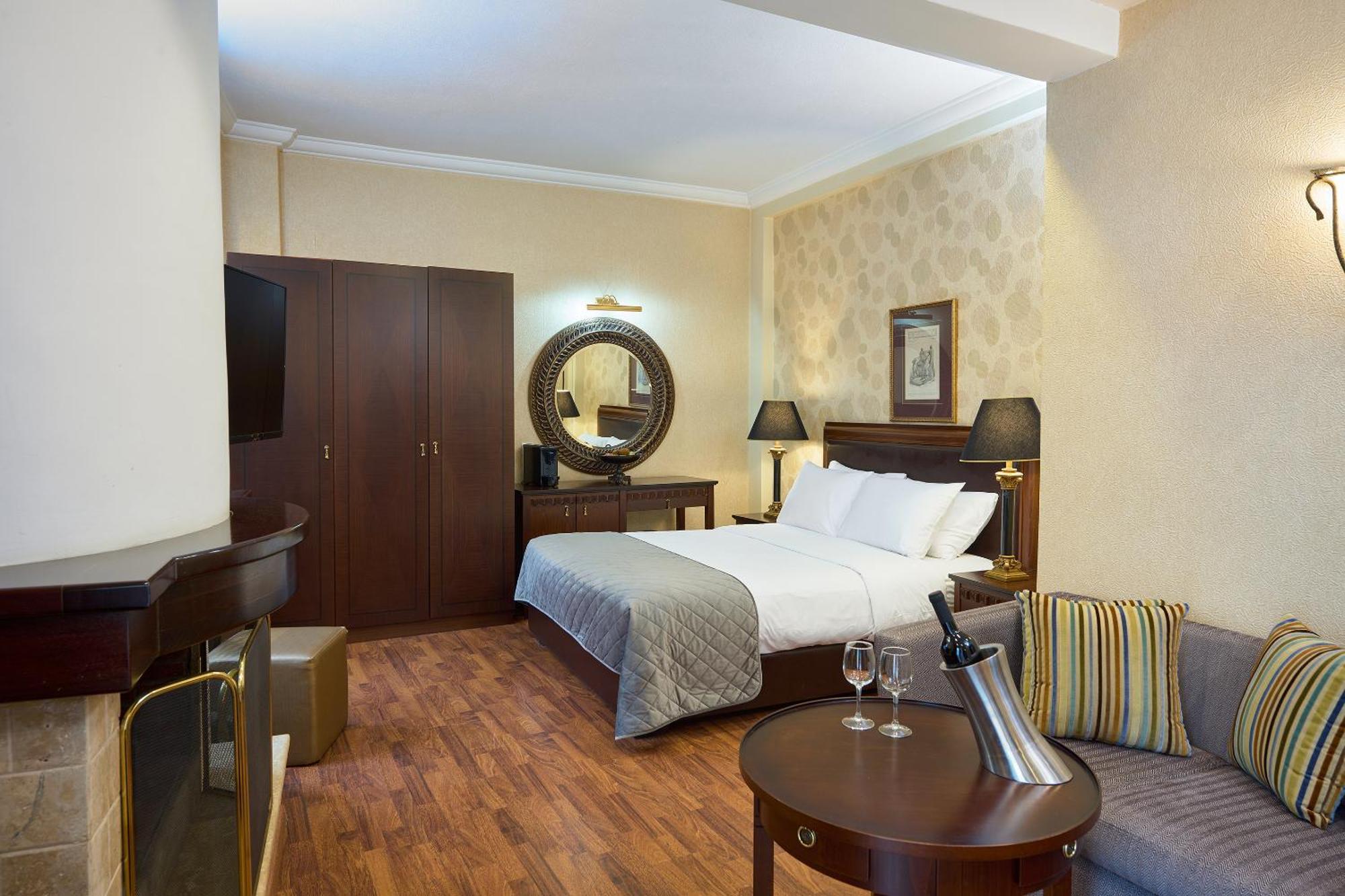 Olympus Mediterranean Boutique Hotel Litochoro Exterior photo